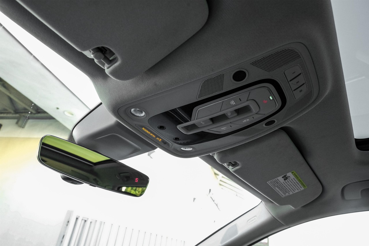Audi Q7 Vehicle Main Gallery Image 27