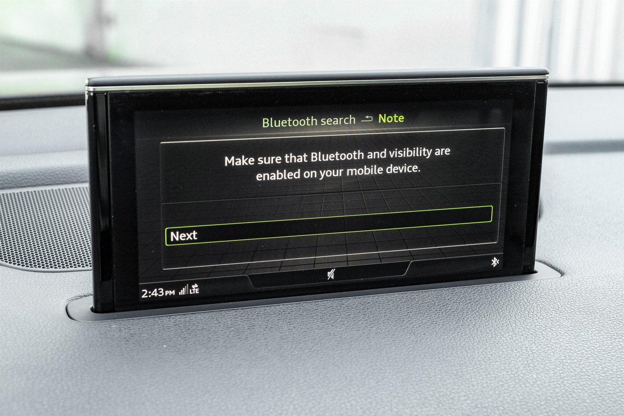 Audi Q7 Vehicle Main Gallery Image 28