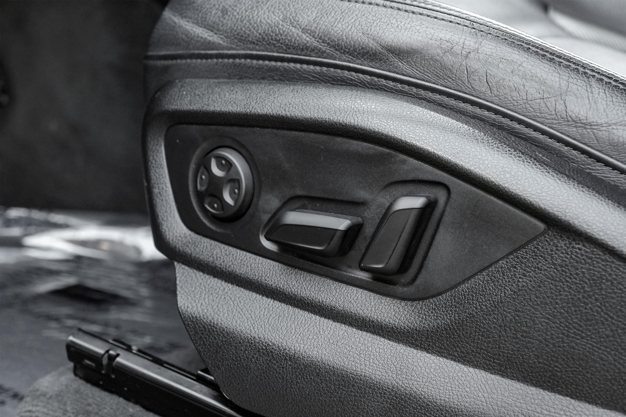 Audi Q7 Vehicle Main Gallery Image 31