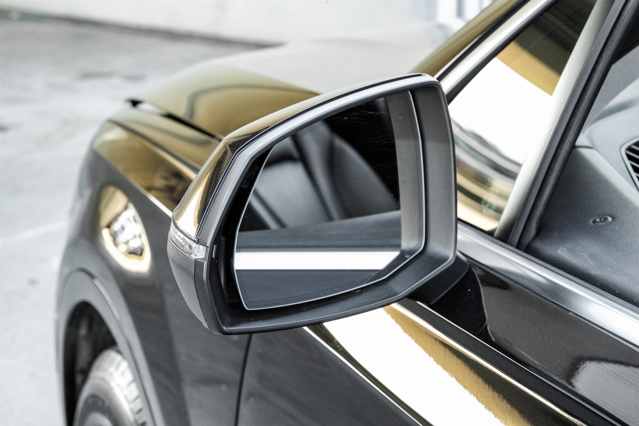 Audi Q7 Vehicle Main Gallery Image 41