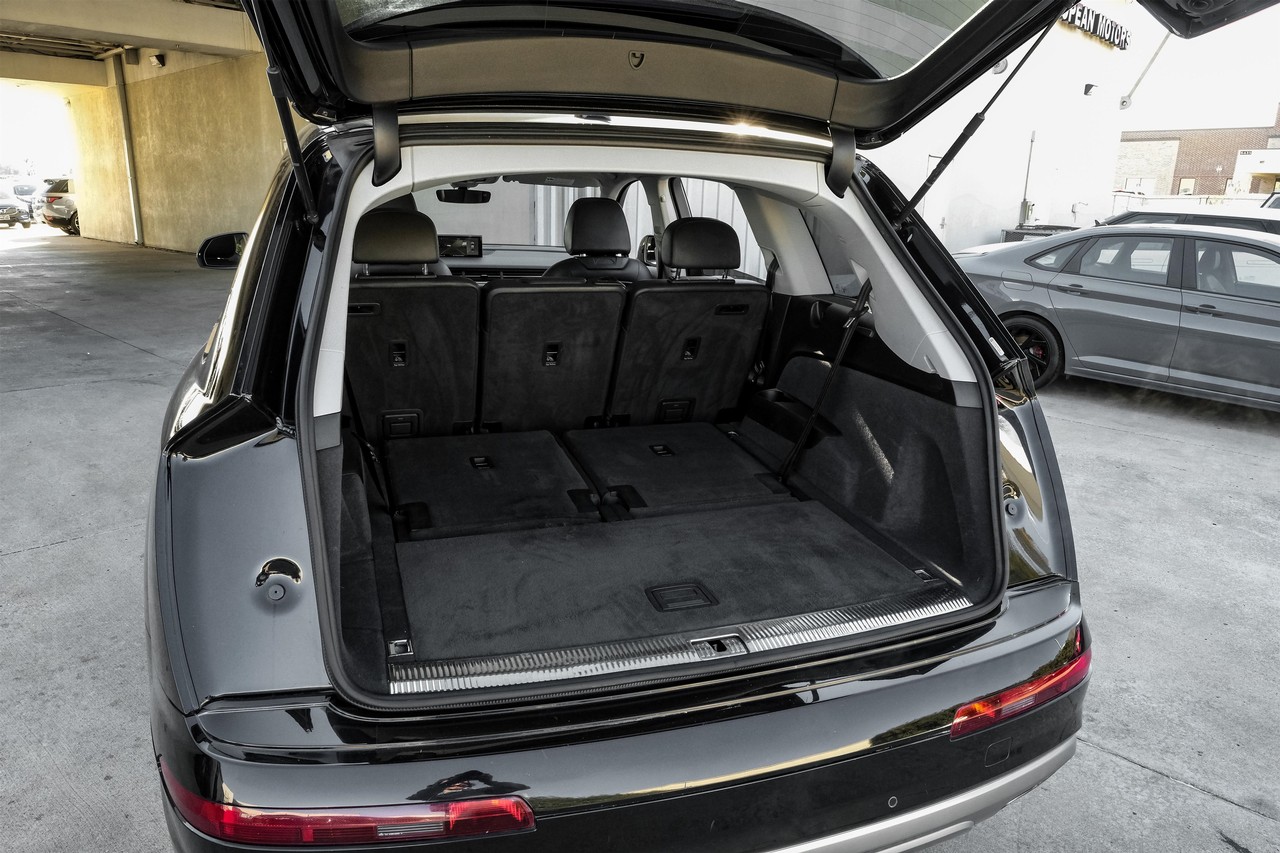 Audi Q7 Vehicle Main Gallery Image 53