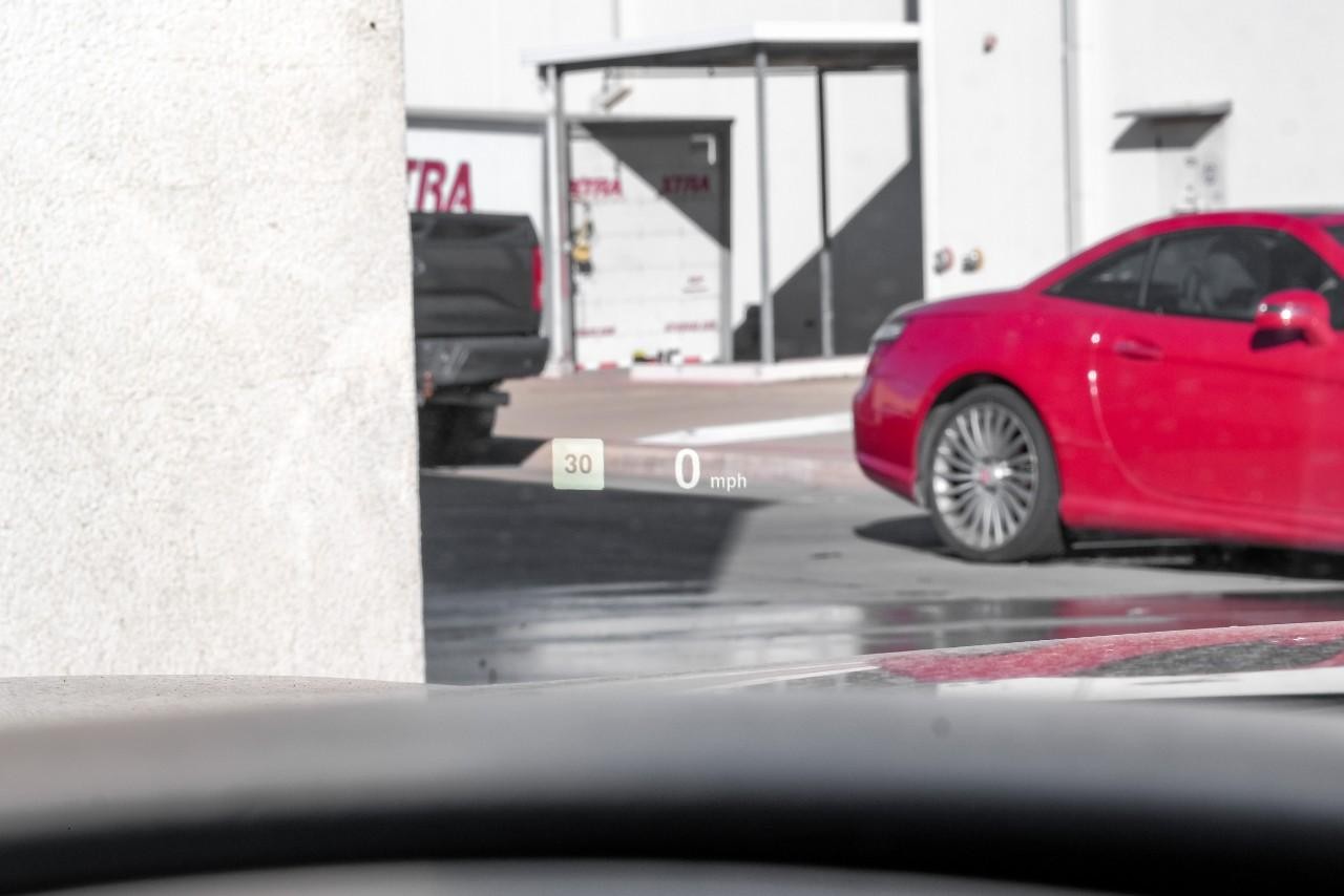 BMW 650i Vehicle Main Gallery Image 20