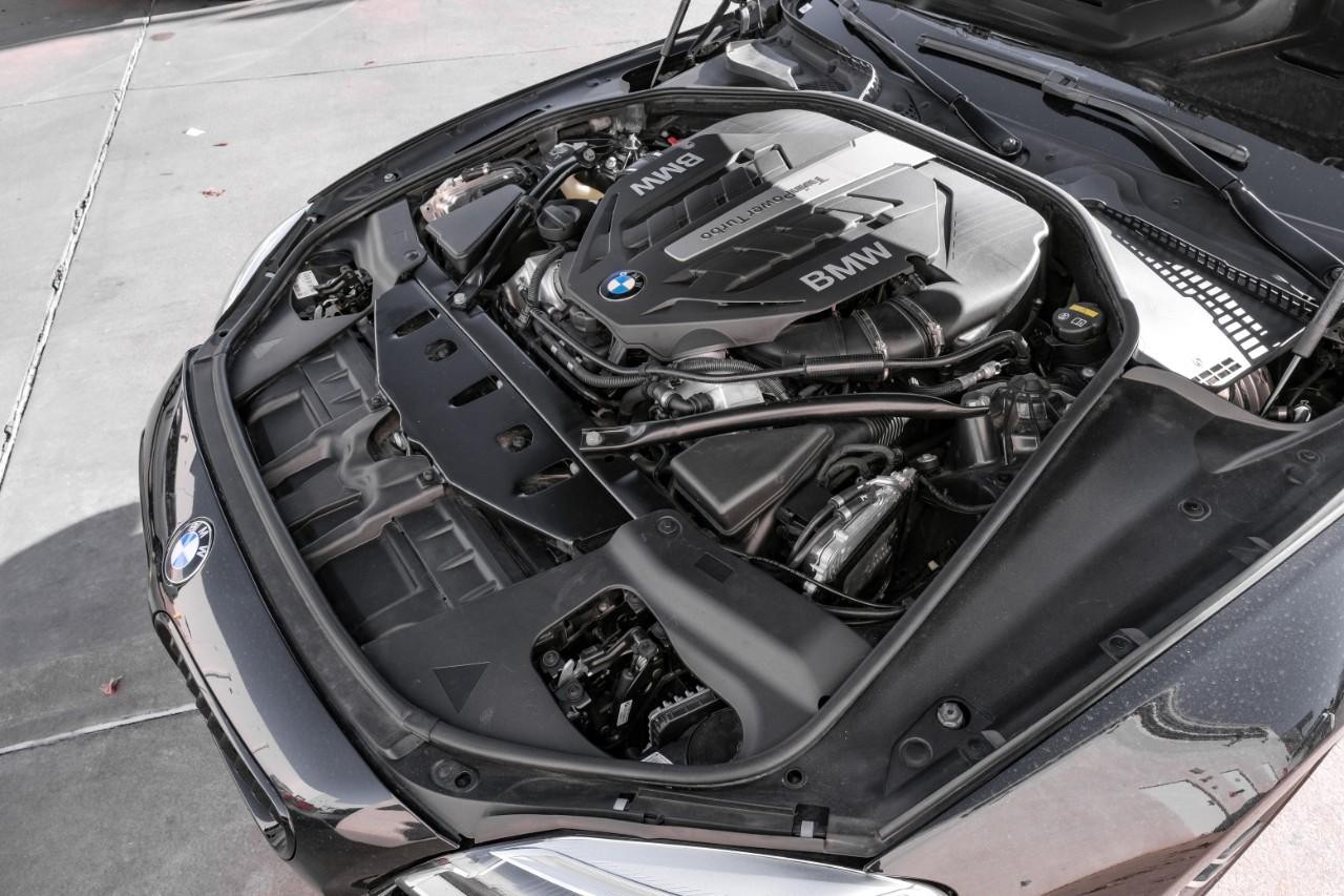 BMW 650i Vehicle Main Gallery Image 40