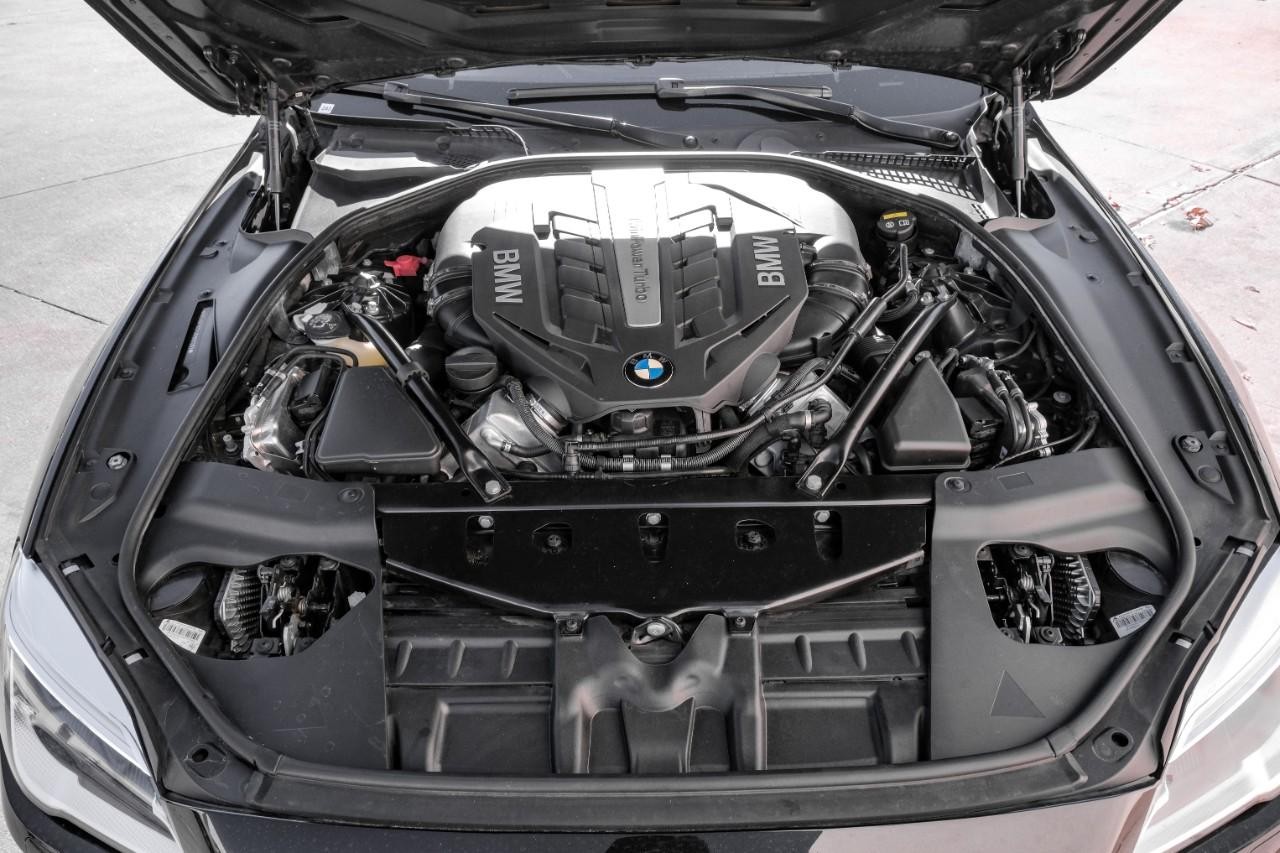 BMW 650i Vehicle Main Gallery Image 41