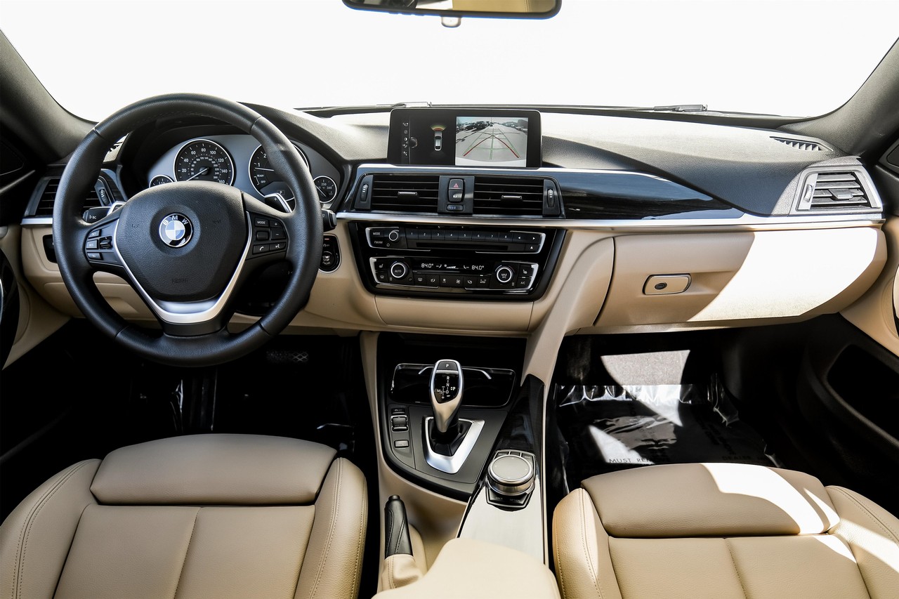 BMW 4 Series Vehicle Main Gallery Image 16