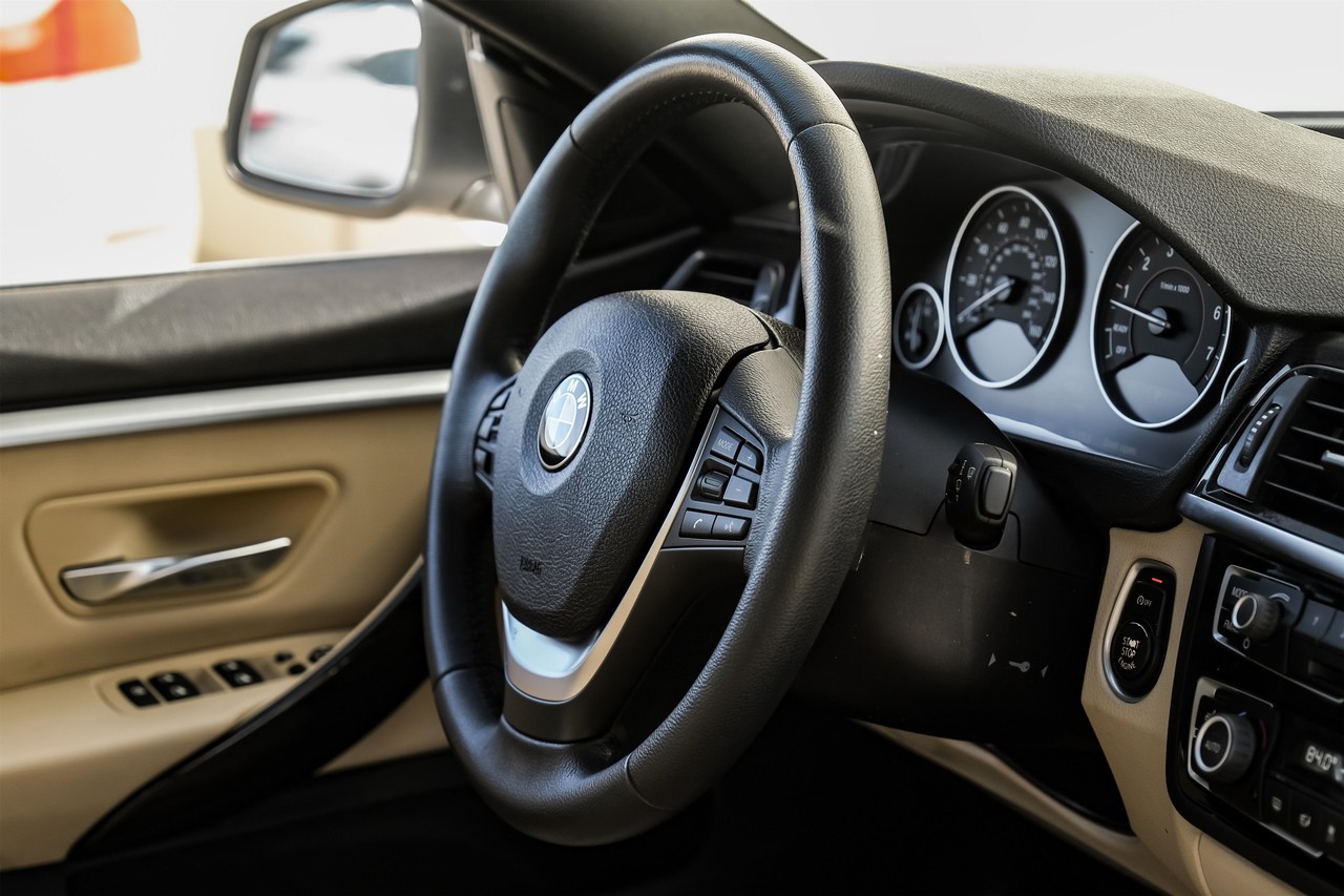 BMW 4 Series Vehicle Main Gallery Image 17