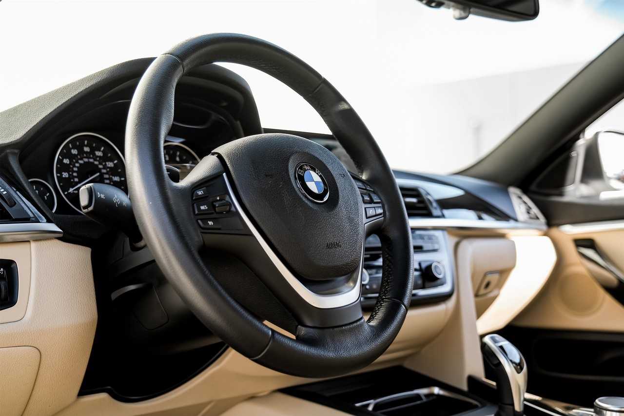 BMW 4 Series Vehicle Main Gallery Image 18