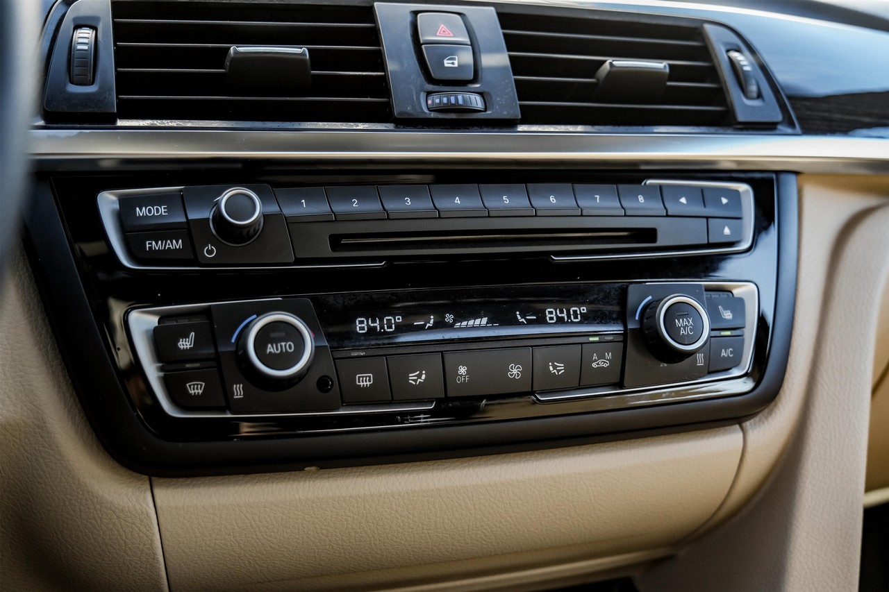 BMW 4 Series Vehicle Main Gallery Image 34