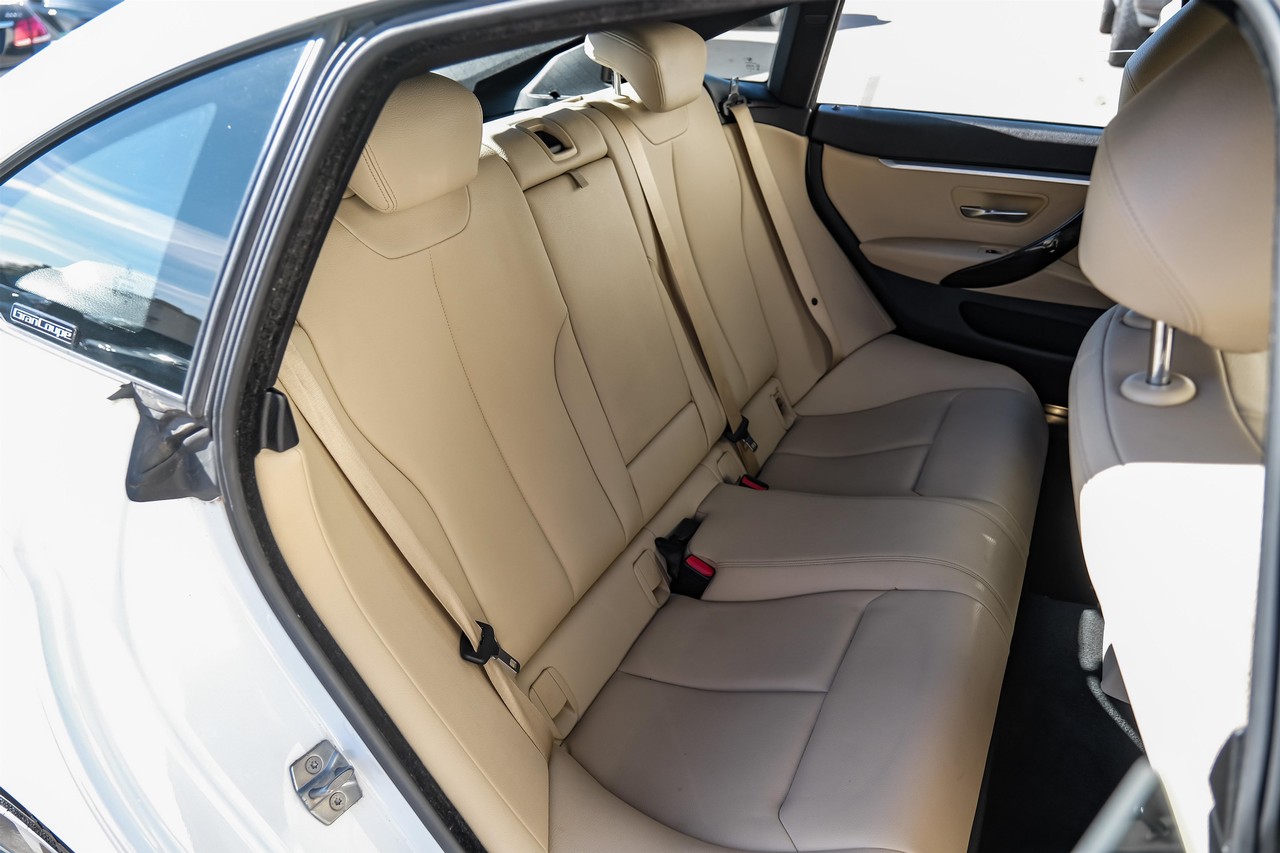 BMW 4 Series Vehicle Main Gallery Image 45