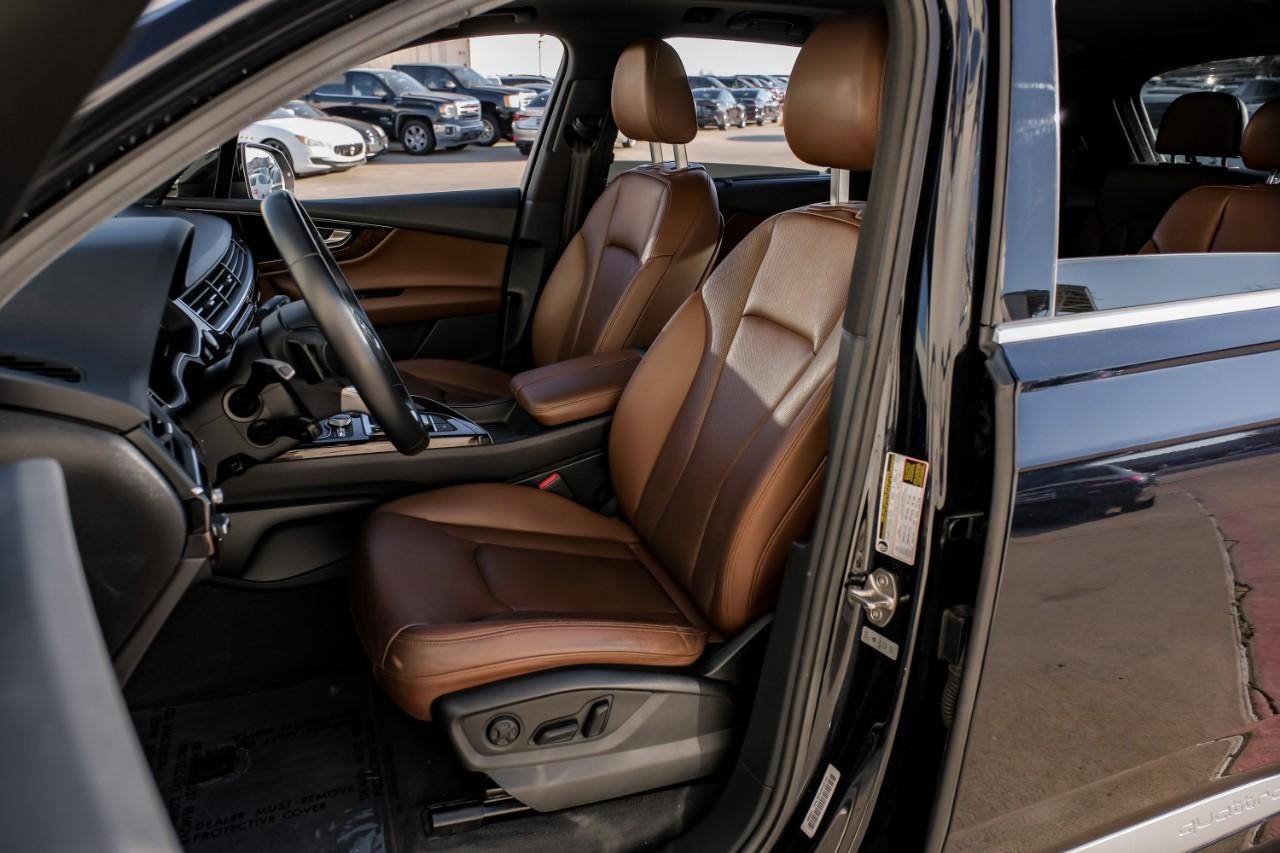 Audi Q7 Vehicle Main Gallery Image 04