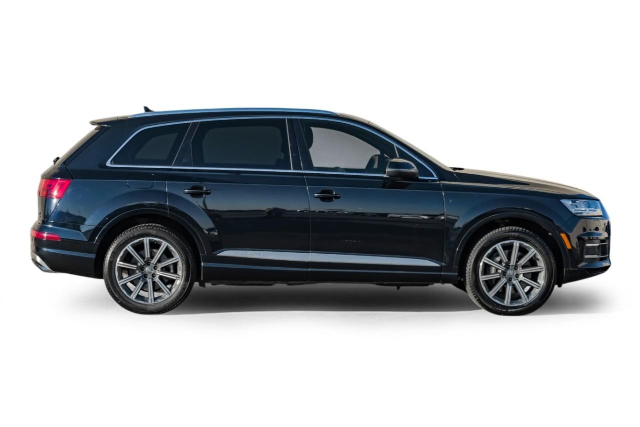 Audi Q7 Vehicle Main Gallery Image 08