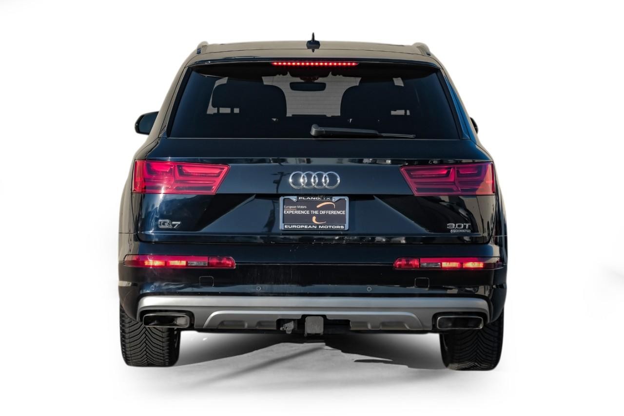 Audi Q7 Vehicle Main Gallery Image 10