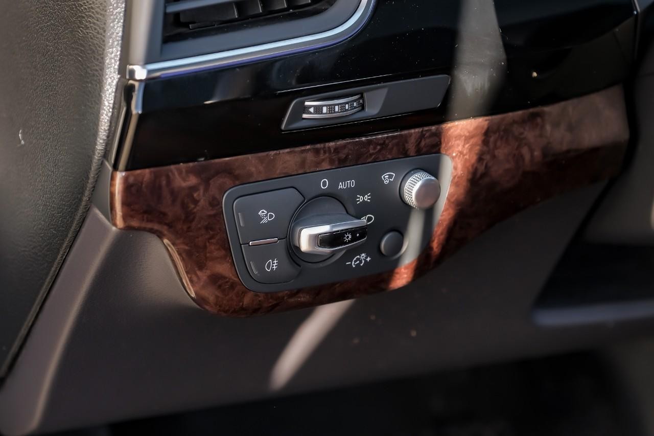 Audi Q7 Vehicle Main Gallery Image 35