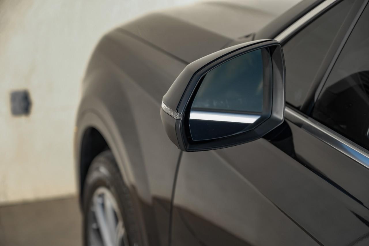 Audi Q7 Vehicle Main Gallery Image 56
