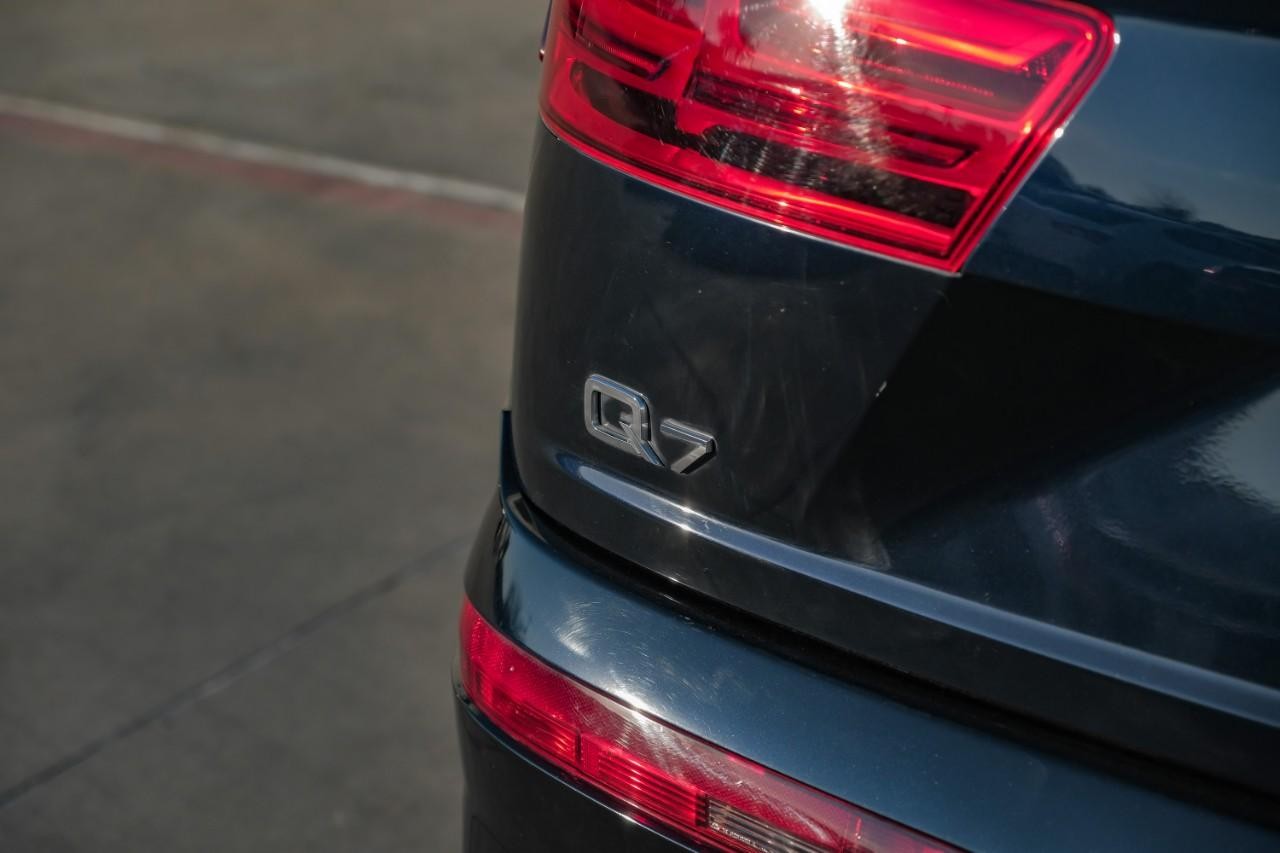 Audi Q7 Vehicle Main Gallery Image 71