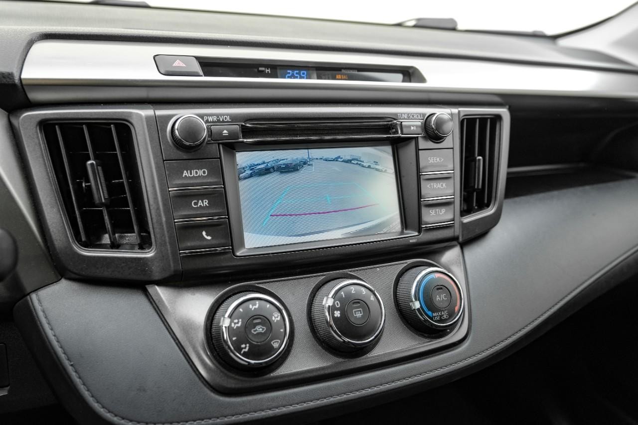 Toyota RAV4 Vehicle Main Gallery Image 20