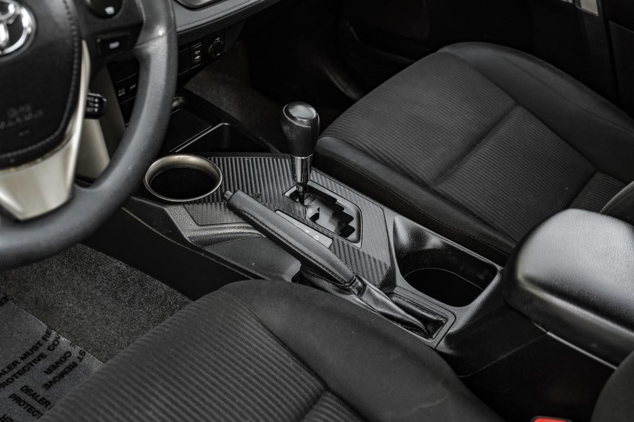 Toyota RAV4 Vehicle Main Gallery Image 21