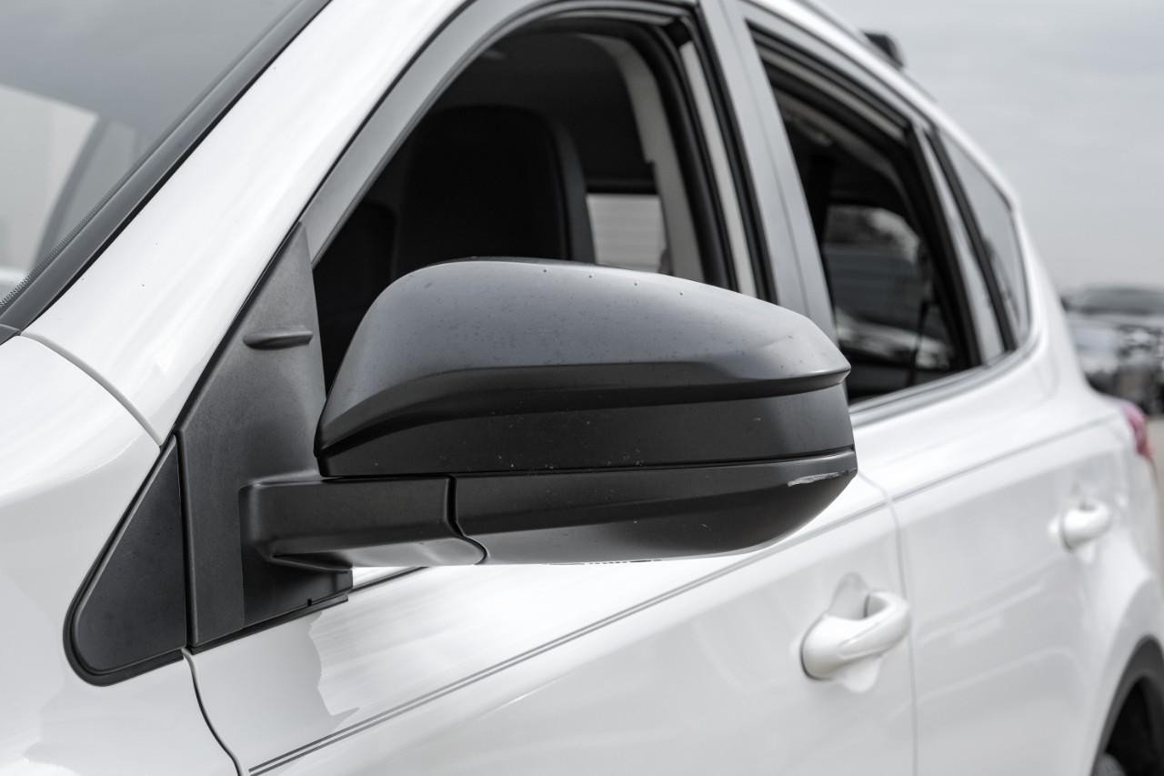 Toyota RAV4 Vehicle Main Gallery Image 33