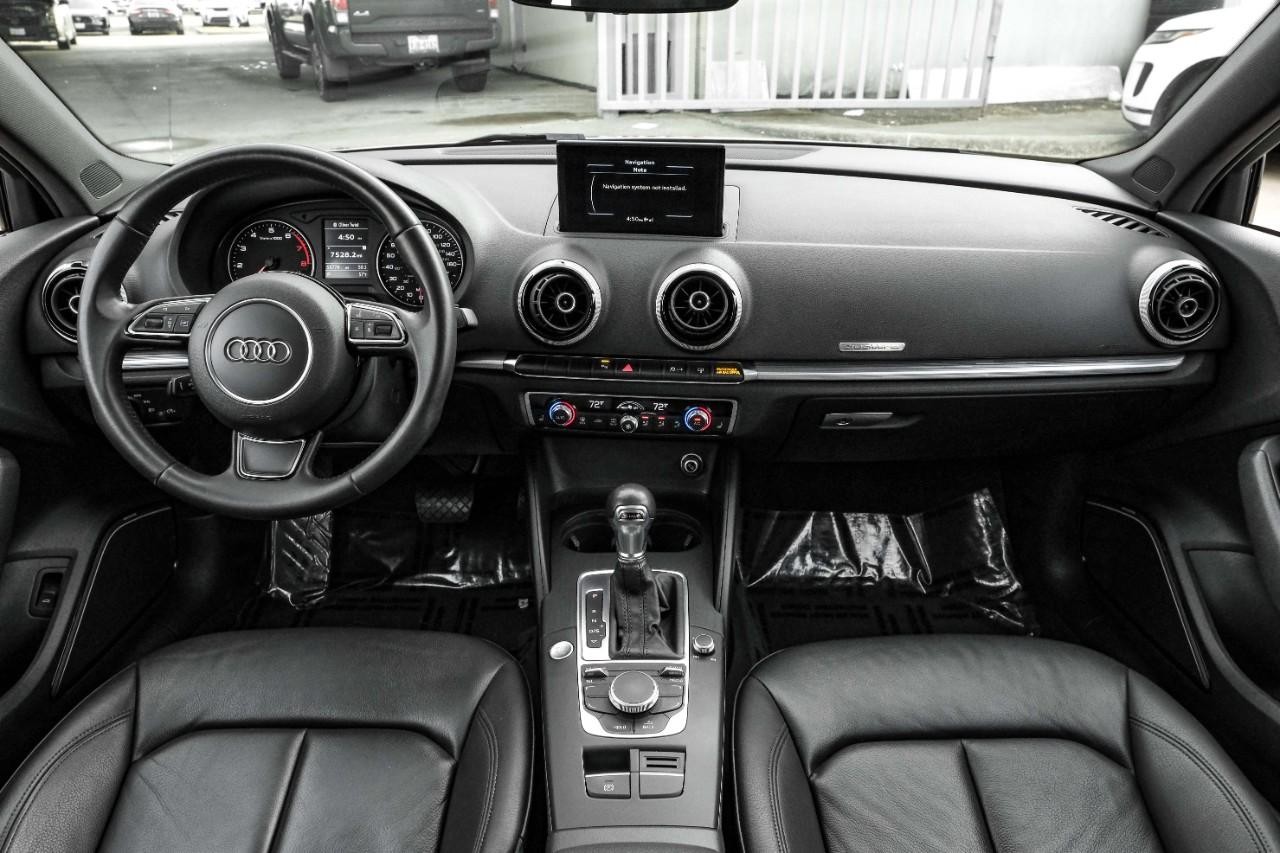 Audi A3 Vehicle Main Gallery Image 15