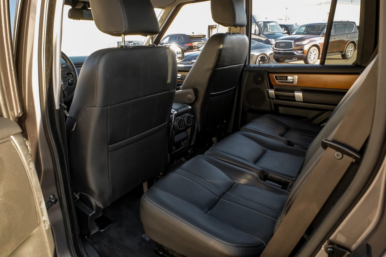 Land Rover LR4 Vehicle Main Gallery Image 41
