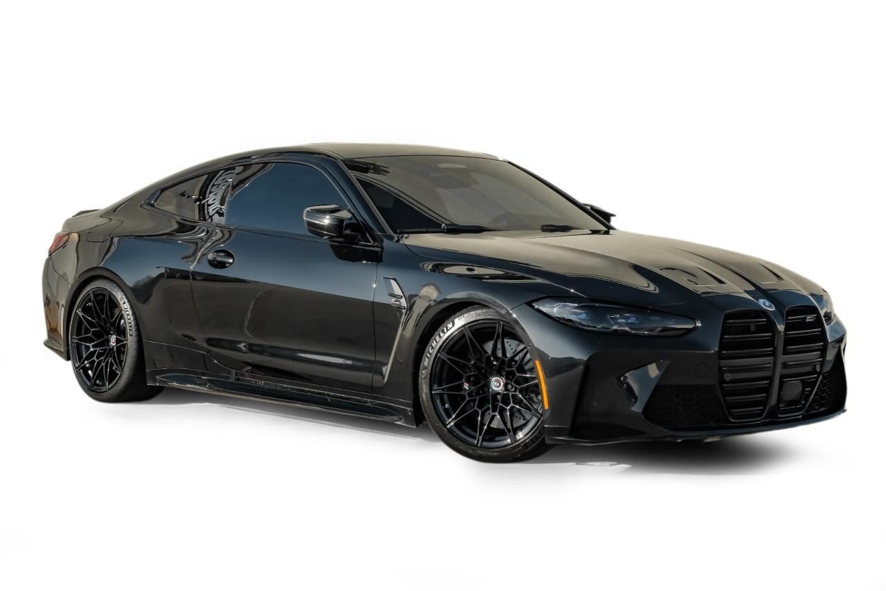 BMW M4 Vehicle Main Gallery Image 06