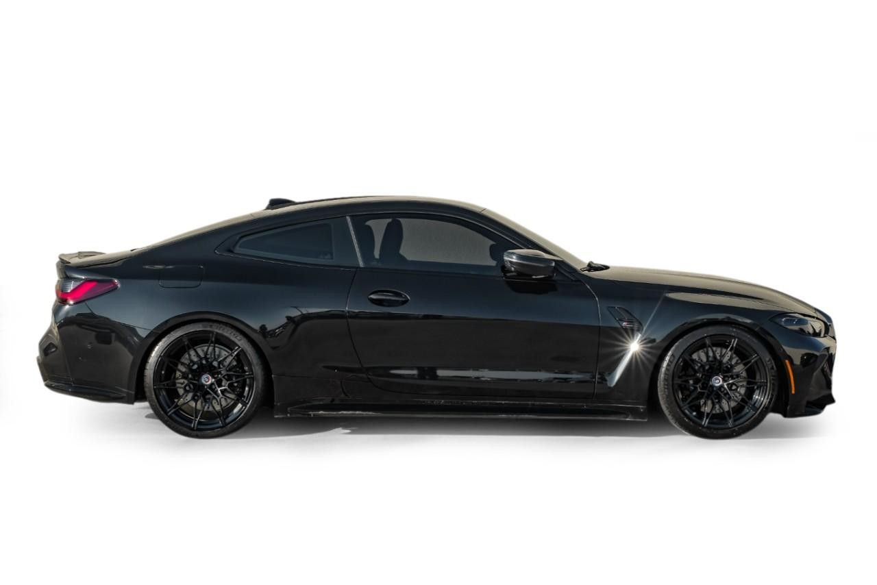 BMW M4 Vehicle Main Gallery Image 07