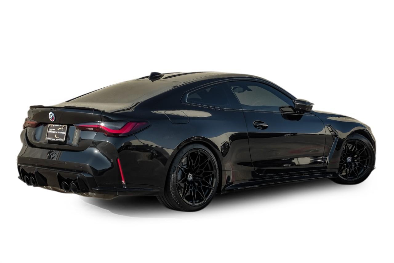 BMW M4 Vehicle Main Gallery Image 08