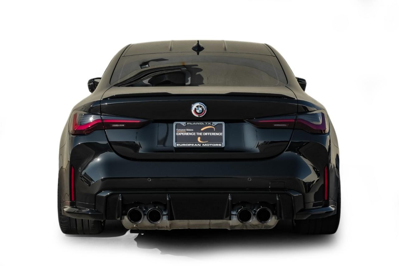 BMW M4 Vehicle Main Gallery Image 09