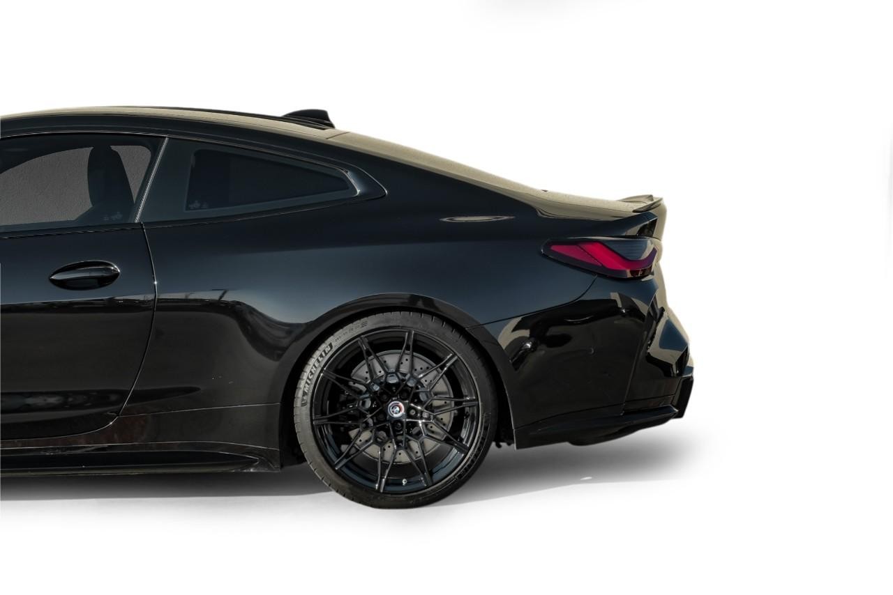 BMW M4 Vehicle Main Gallery Image 13