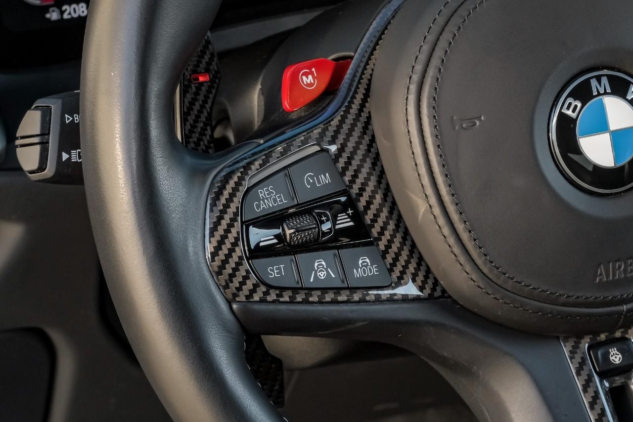 BMW M4 Vehicle Main Gallery Image 16