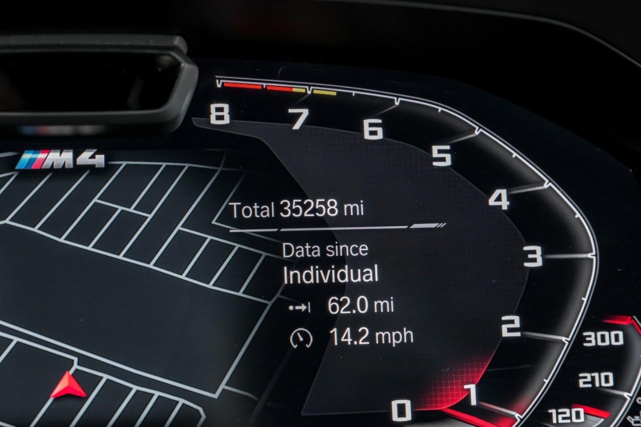 BMW M4 Vehicle Main Gallery Image 19