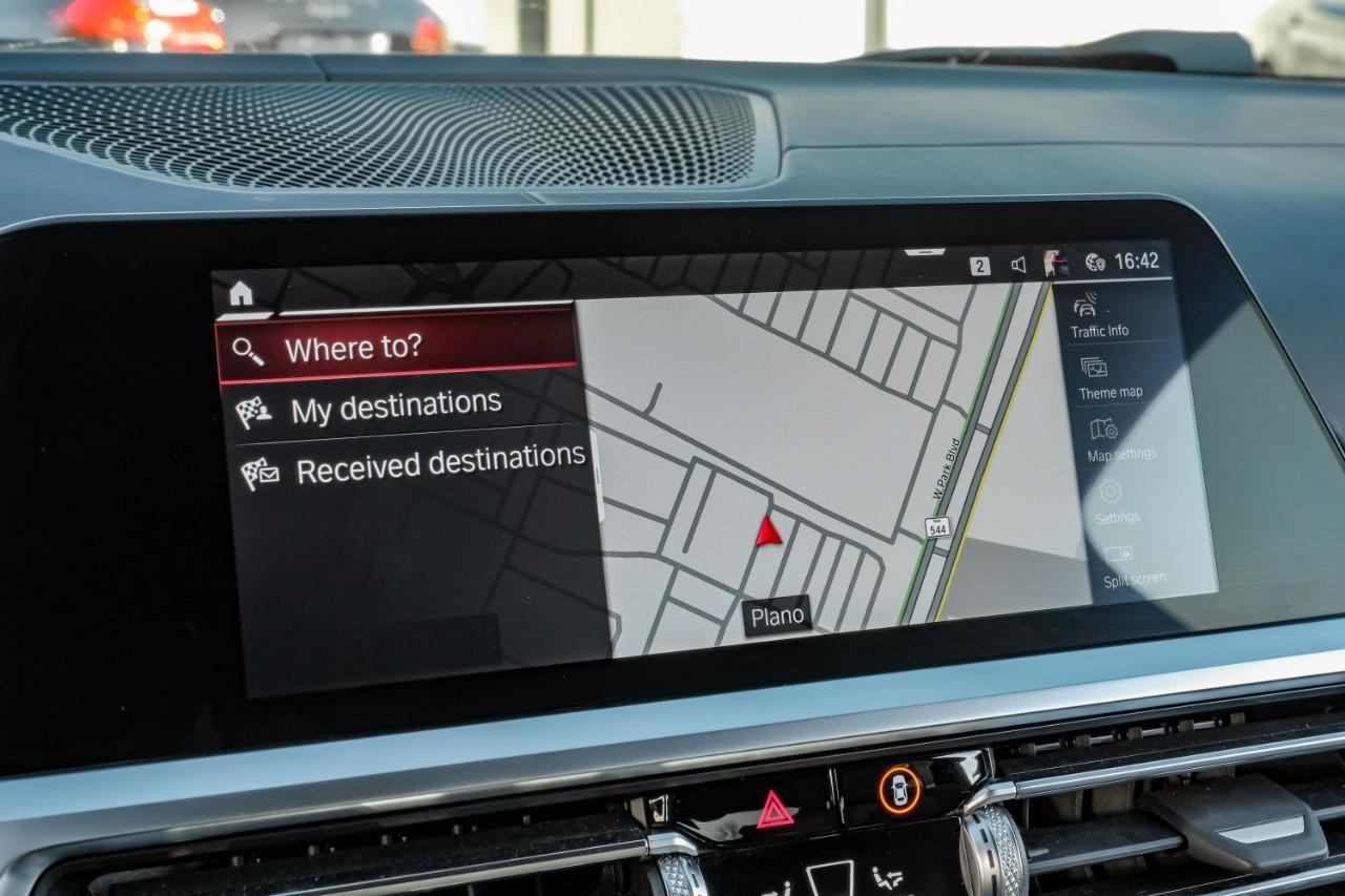 BMW M4 Vehicle Main Gallery Image 21