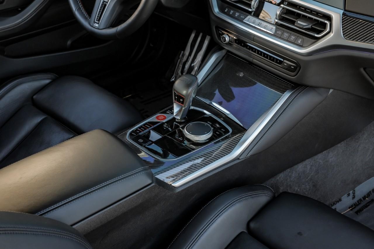 BMW M4 Vehicle Main Gallery Image 22