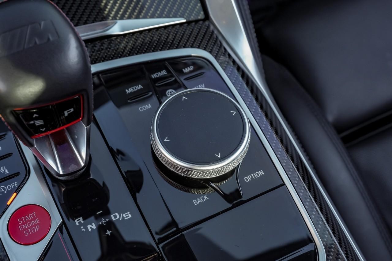 BMW M4 Vehicle Main Gallery Image 24