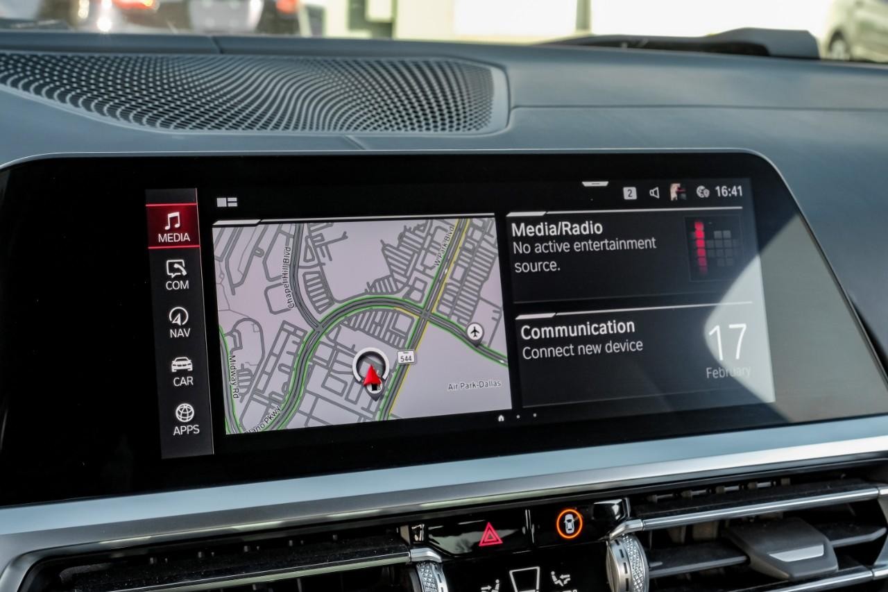 BMW M4 Vehicle Main Gallery Image 28
