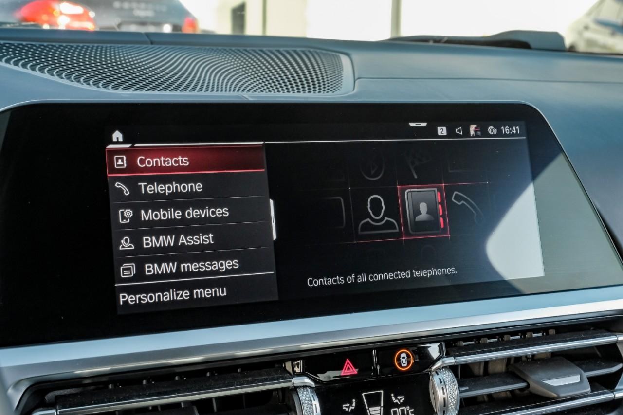 BMW M4 Vehicle Main Gallery Image 29