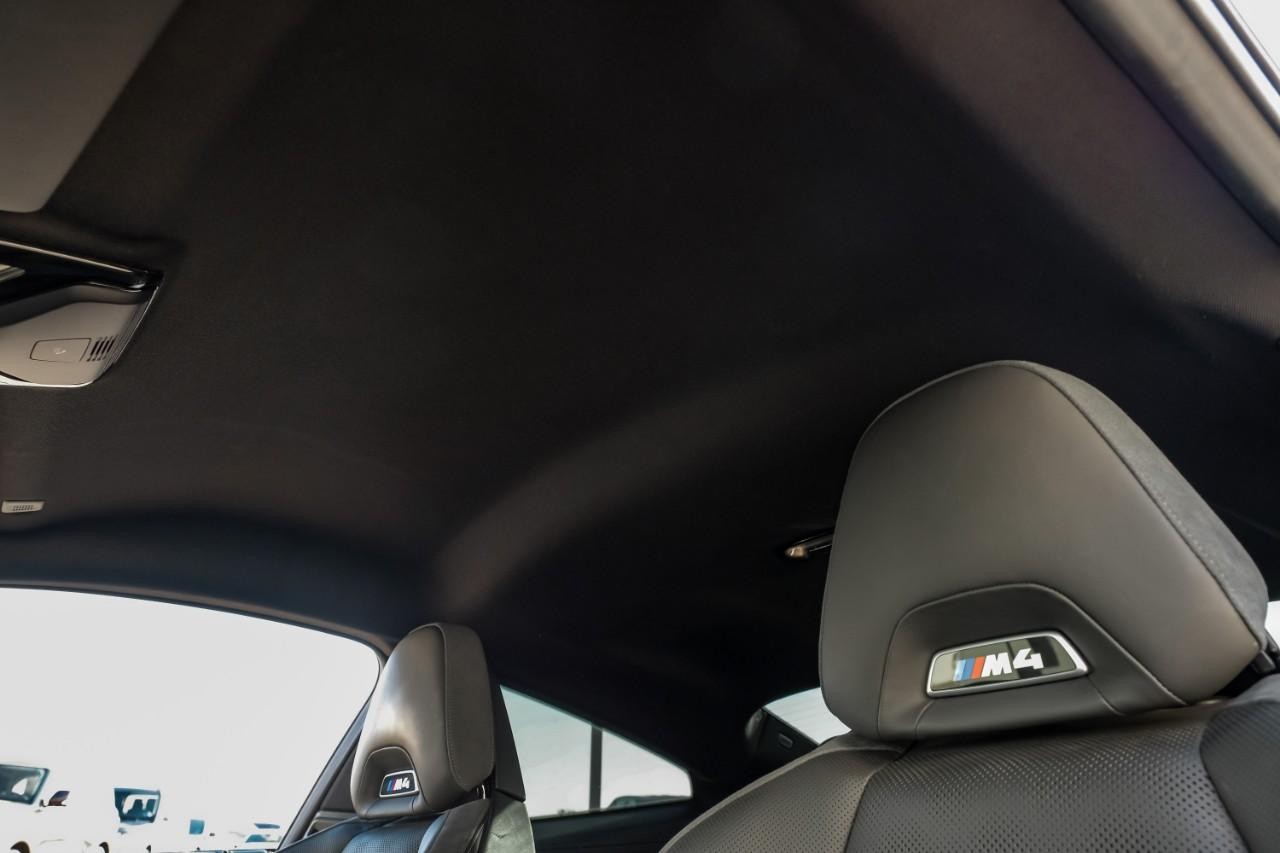 BMW M4 Vehicle Main Gallery Image 32