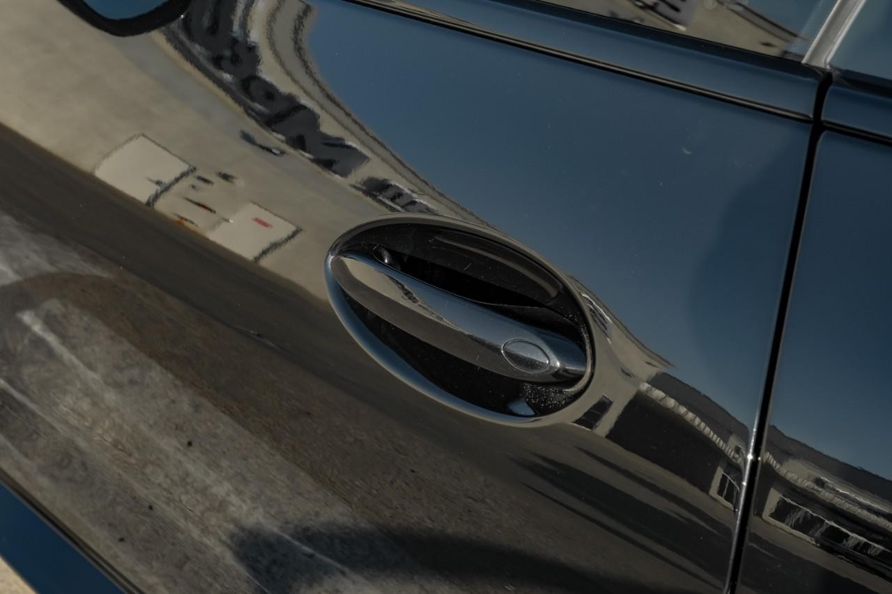 BMW M4 Vehicle Main Gallery Image 41