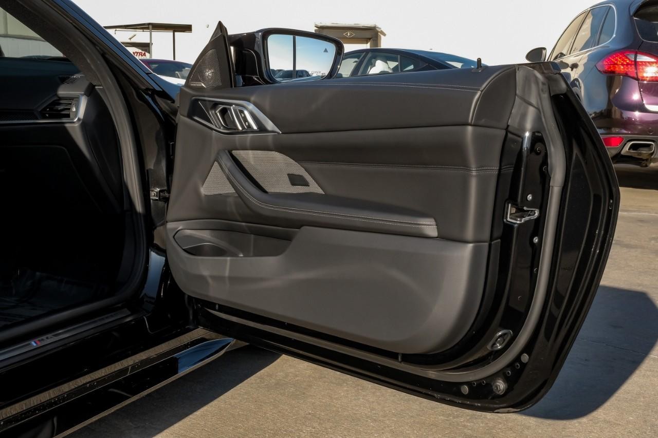 BMW M4 Vehicle Main Gallery Image 44