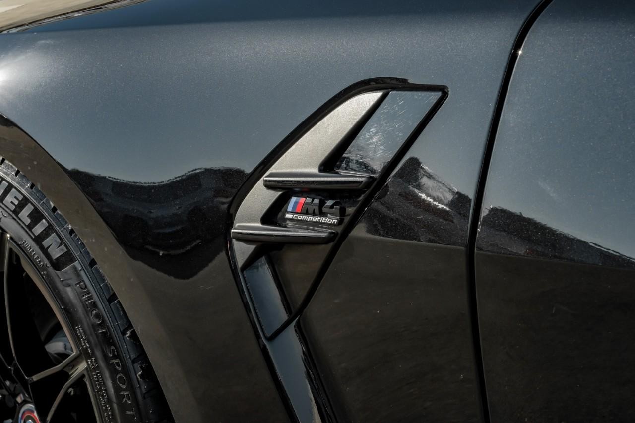 BMW M4 Vehicle Main Gallery Image 47