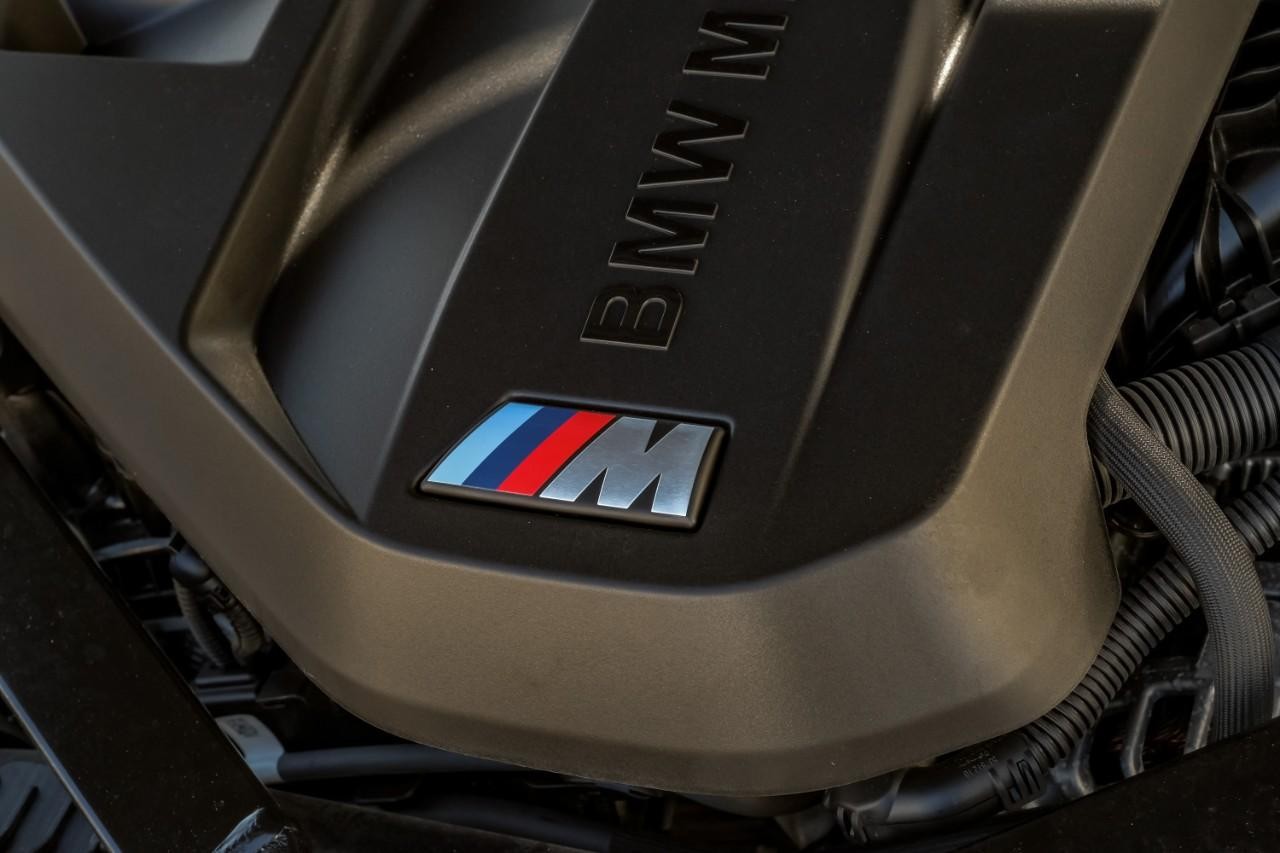 BMW M4 Vehicle Main Gallery Image 52