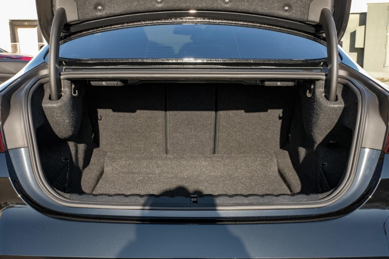 BMW M4 Vehicle Main Gallery Image 54