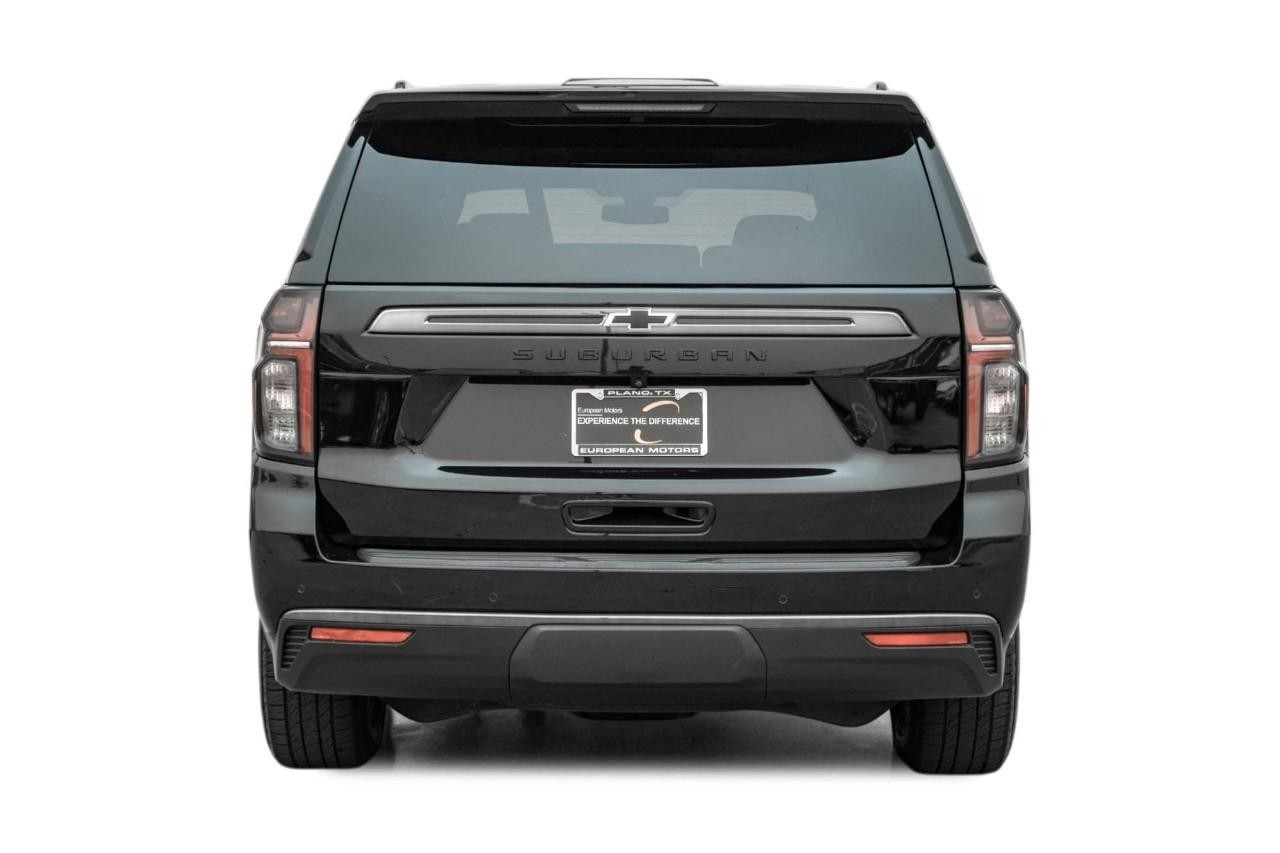 Chevrolet Suburban Vehicle Main Gallery Image 09