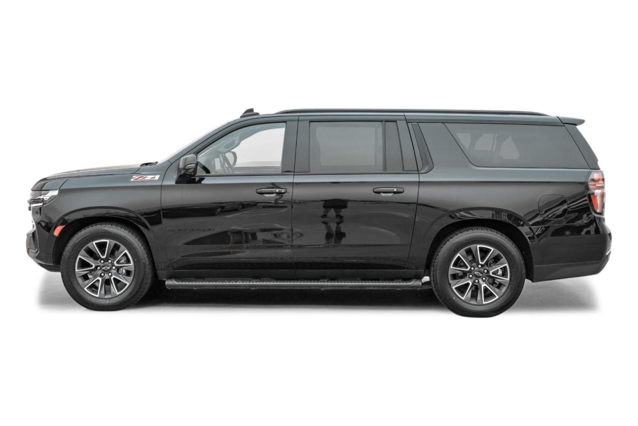 Chevrolet Suburban Vehicle Main Gallery Image 11