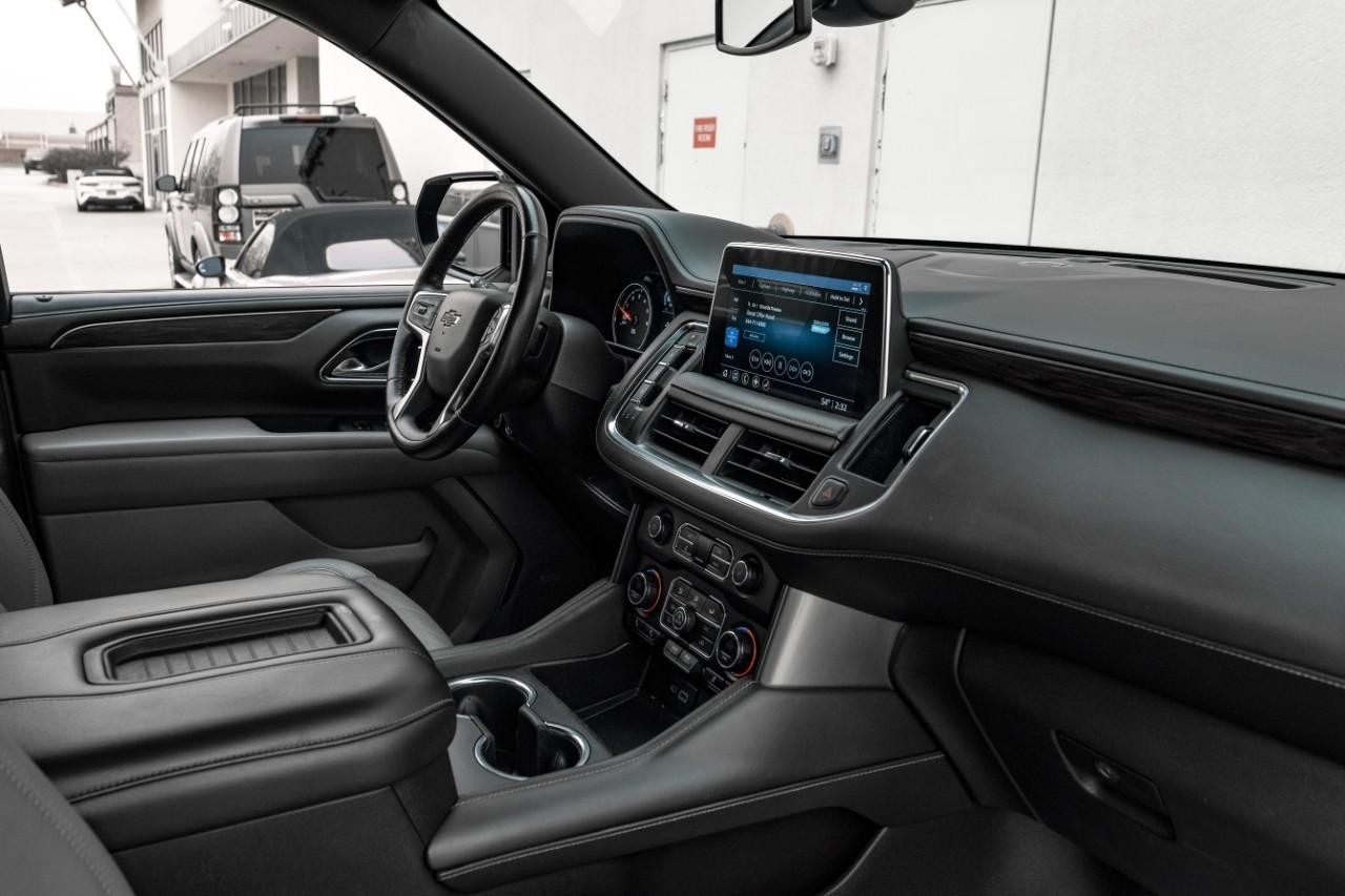 Chevrolet Suburban Vehicle Main Gallery Image 22