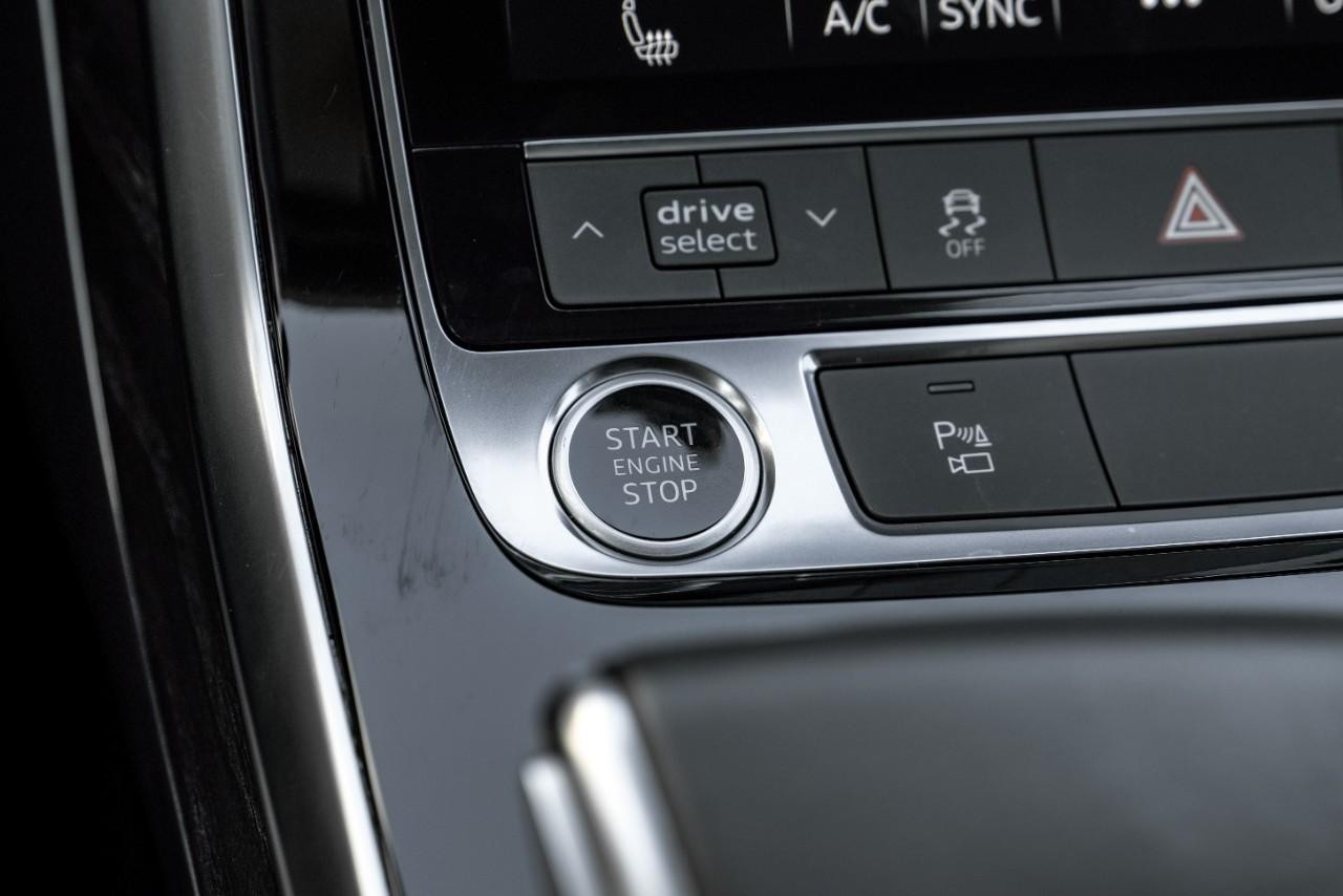 Audi Q8 Vehicle Main Gallery Image 20