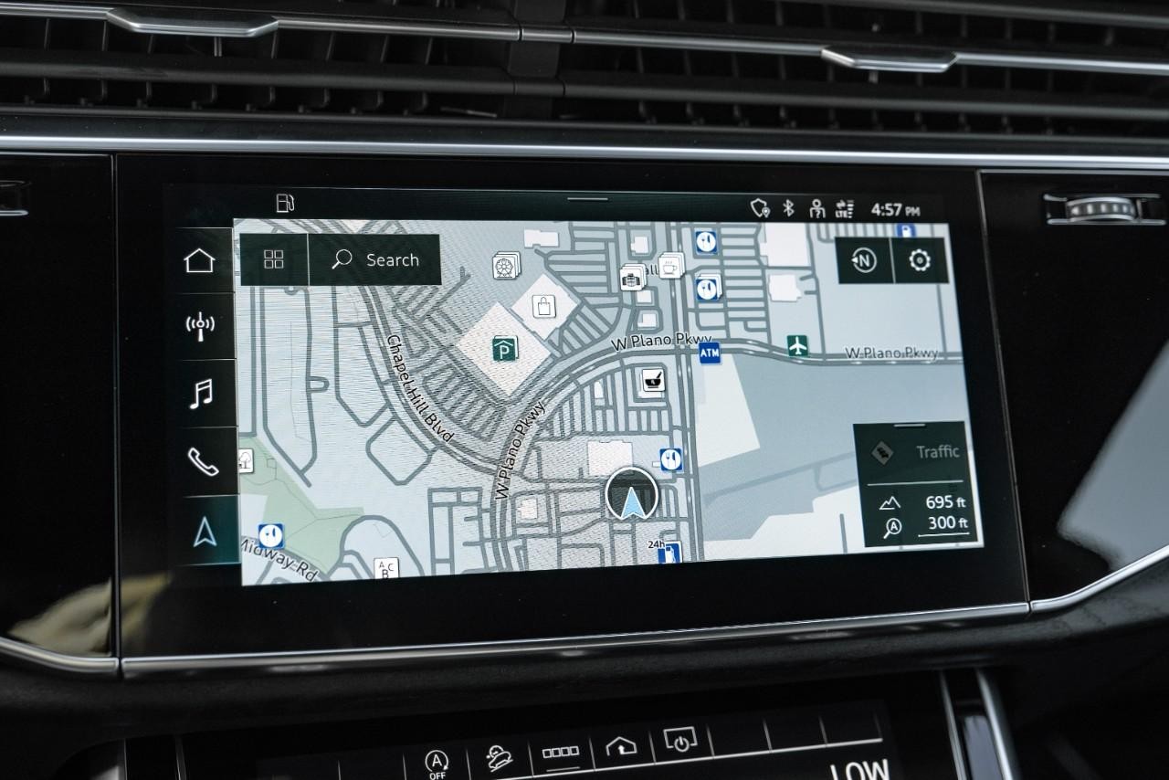 Audi Q8 Vehicle Main Gallery Image 21