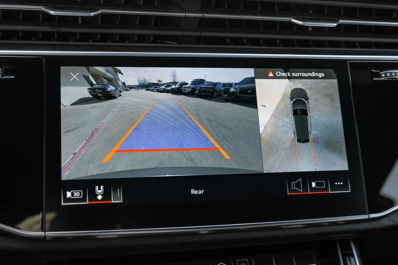 Audi Q8 Vehicle Main Gallery Image 22