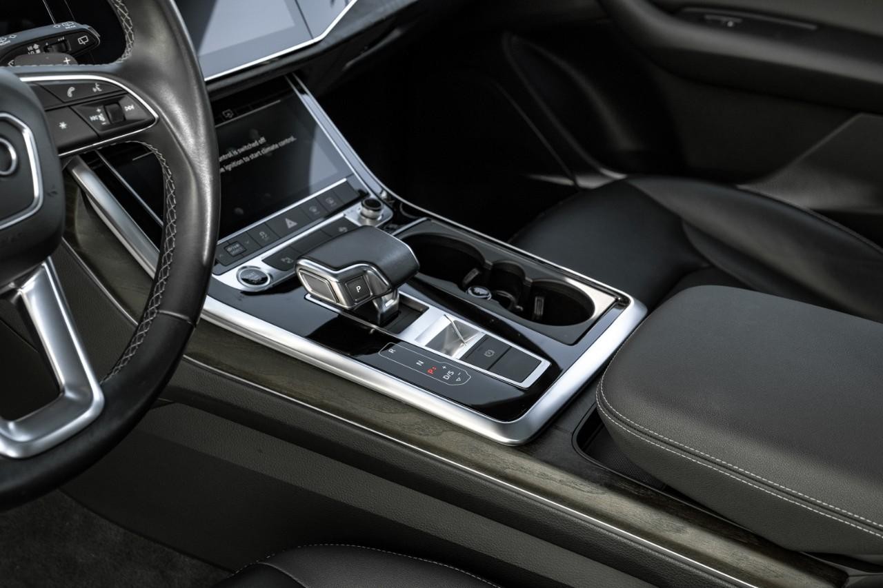 Audi Q8 Vehicle Main Gallery Image 24