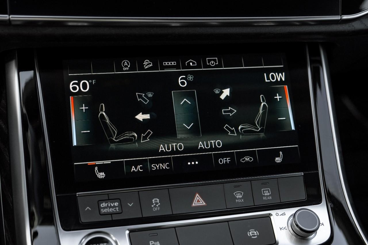 Audi Q8 Vehicle Main Gallery Image 25